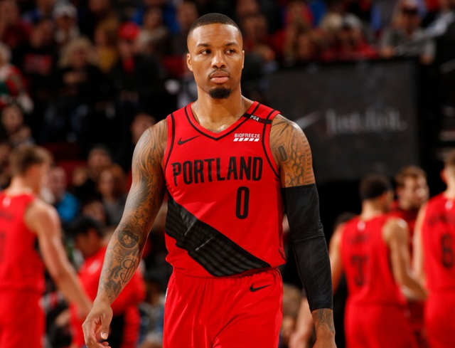 将球抛向空 将球抛向空