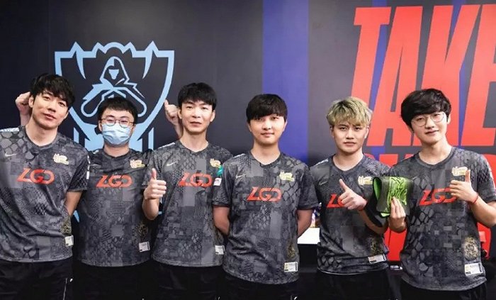 不仅仅是对 不仅仅是对